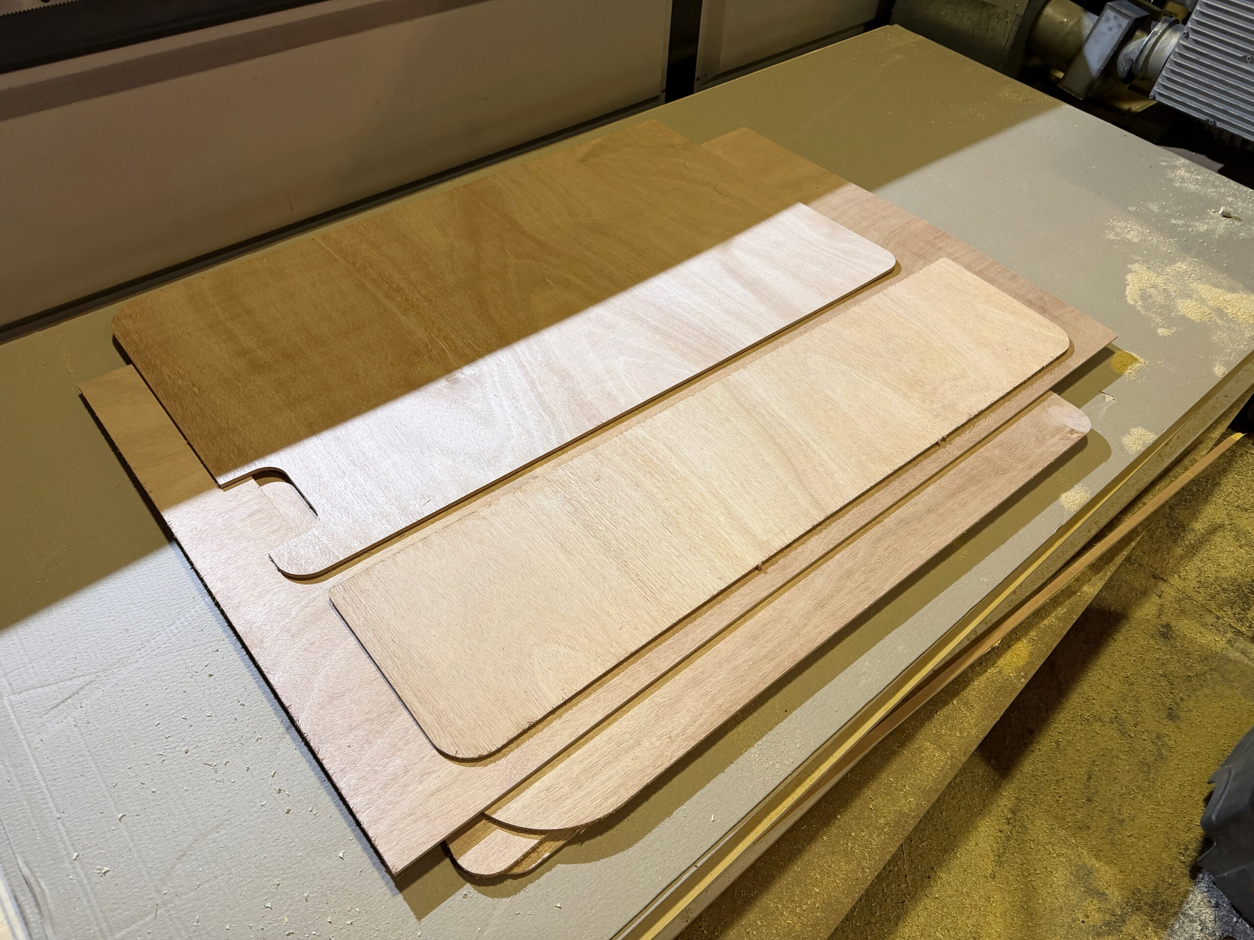 buigtriplex wandpanelen camper interieur wandpanelen op maat voor bus of camper interieur bekleding maatwerk camper interieur camperbouw utrecht