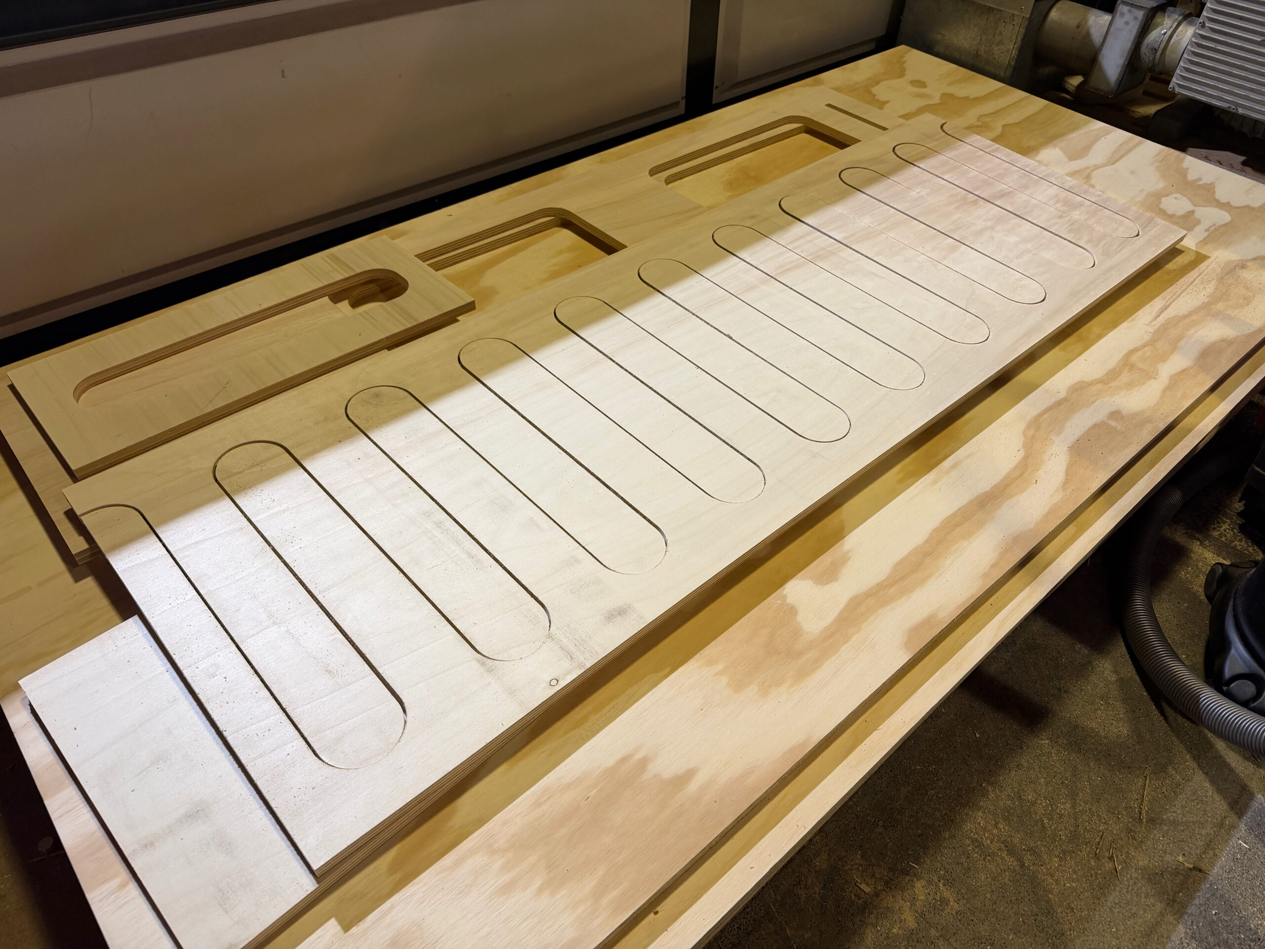 Camper bed en keuken op maat