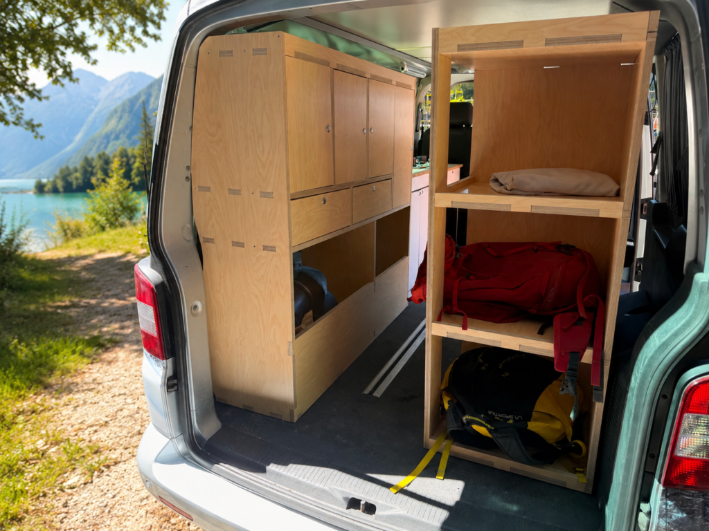 Volkswagen Transporter T5 Camper Kasten Op Maat Voor Interieur Camper Gemaakt Door Camperbouw Utrecht